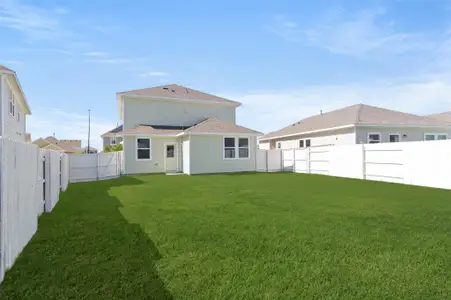 New construction Single-Family house 128 Bluestem Dr, Elgin, TX 78621 plan Harvest Ridge 1950 - image