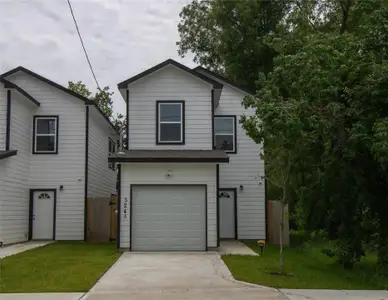New construction Single-Family house 324 Gans St, Unit A, Houston, TX 77029 null- photo 0