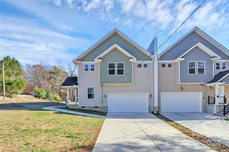 New construction Condo/Apt house 208 Pawley Drive, Charlotte, NC 28214 - photo 0