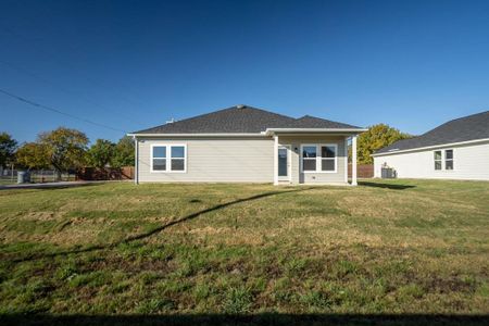 New construction Single-Family house 227 Faith Lane, Tioga, TX 76271 - photo 25 25