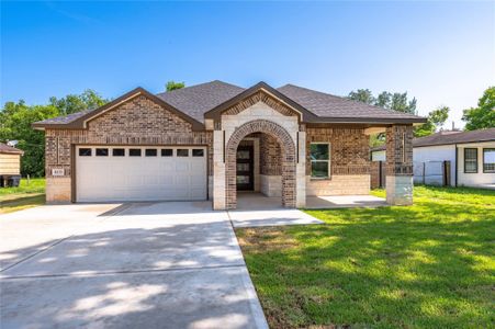 New construction Single-Family house 8133 Wetherby Ln, Houston, TX 77075 - image