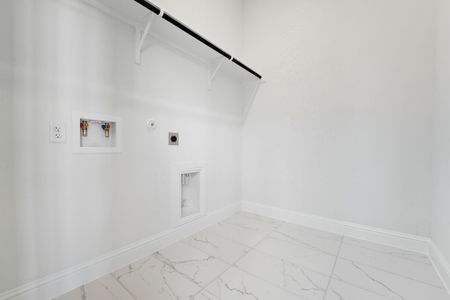 New construction Single-Family house 20236 Smedley Dr, Pflugerville, TX 78660 plan Harding 4232 - image 16