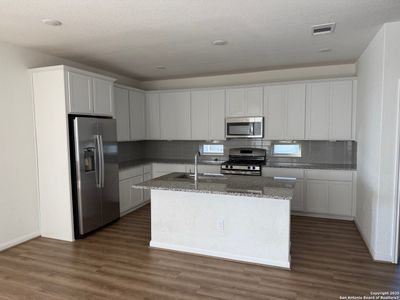 New construction Single-Family house 9540 Griffith Run, Converse, TX 78109 plan Trenton - image 5