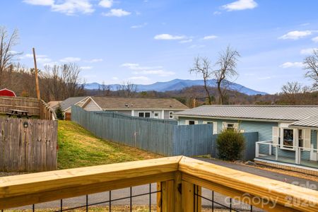 New construction Single-Family house 102 Babb St, Waynesville, NC 28786 - image