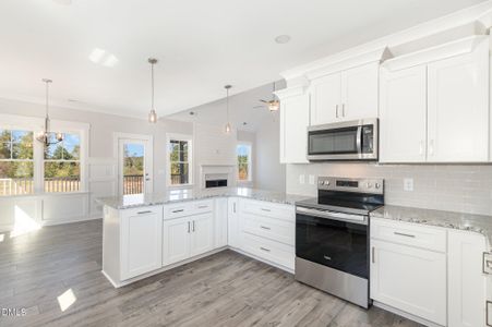 New construction Single-Family house 289 Tee Dr, Selma, NC 27576 - image 5