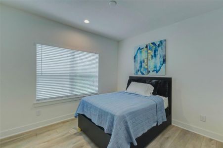 New construction Single-Family house 5705 Elysium St, Houston, TX 77091 - image 12