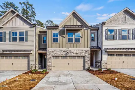 New construction Townhouse house 2095 Maggie Valley Dr, Apex, NC 27502 - image