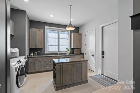 New construction Single-Family house 21119 Vandrake Cir, Davidson, NC 28036 - image 9