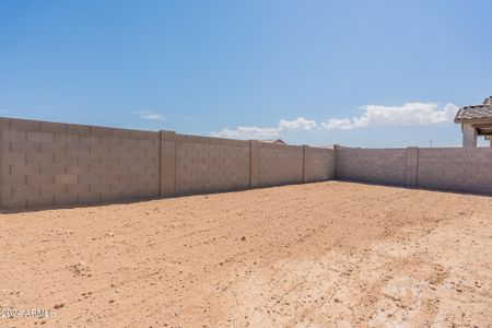 New construction Single-Family house 21565 W Papago St, Buckeye, AZ 85326 Castillo Series - Clover- photo 5 5