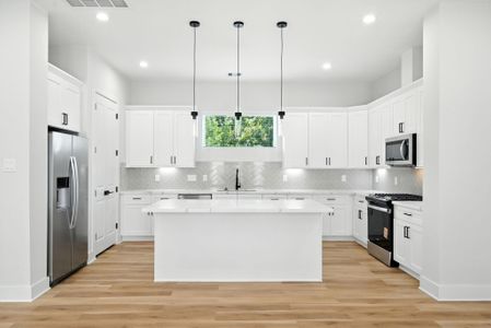 Bauer Crossing by MTY Builders in Houston - image 4