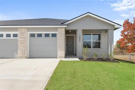 New construction Townhouse house 1006 S College Ave, Troy, TX 76579 - image