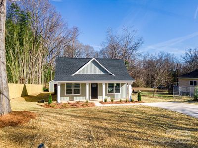 New construction Single-Family house 119 E Ohio Ave, Bessemer City, NC 28016 null- photo 15 15