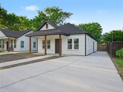 New construction Single-Family house 1211 E Cannon St, Fort Worth, TX 76104 - image
