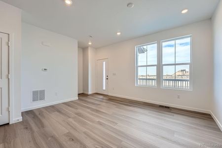 New construction Townhouse house 1942 S Haleyville Way, Aurora, CO 80018 Plan 302- photo 13 13