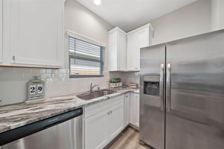 New construction Single-Family house 304 Emerald Ticket Ln, Huffman, TX 77336 null- photo 9 9