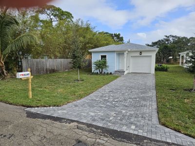 New construction Single-Family house 5197 Se Isabelita Avenue, Stuart, FL 34997 - photo 0