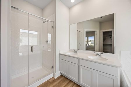 New construction Single-Family house 13435 Sun Cay Dr, Houston, TX 77047 plan Mac Arthur - image 6