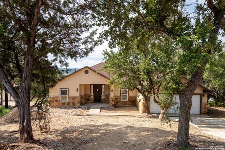 New construction Single-Family house 1239 Hallmark, Canyon Lake, TX 78133 - photo 0