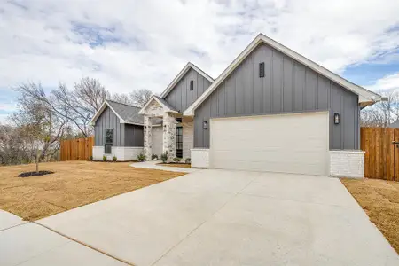 New construction Single-Family house 3322 N Grove St, Fort Worth, TX 76106 - image