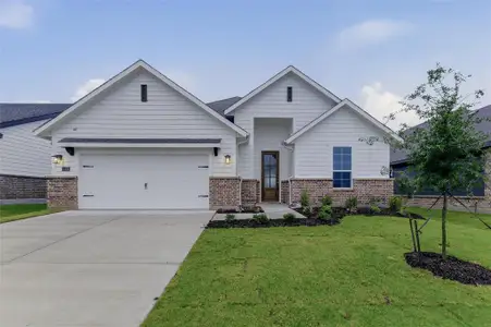 New construction Single-Family house 1329 Frio Dr, Springtown, TX 76082 plan Burnett - image