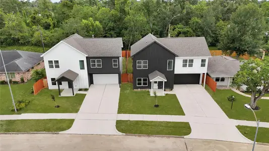 New construction Single-Family house 2511 Garapan St, Houston, TX 77091 - image