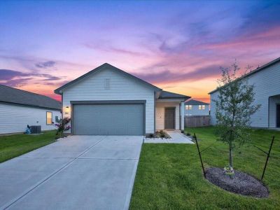 New construction Single-Family house 31318 Gayle Prairie Oaks St St, Waller, TX 77484 - image
