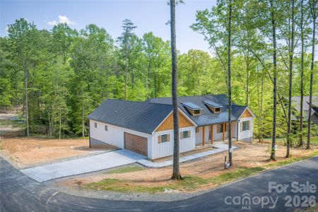 New construction Single-Family house 20 Nature Walk Ln, Etowah, NC 28739 - image