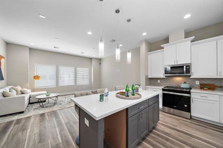 Huntington Creek Village by MTY Builders in Houston - photo 16 16