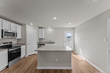 New construction Single-Family house 2820 Whiskey Pass, Seguin, TX 78155 Nicollet- photo 4 4