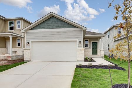 New construction Single-Family house 4325 Hobbiton Wy, New Braunfels, TX 78130 plan Easton - 1388 - image