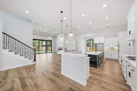 New construction Single-Family house 126 Stellar Hills Ct, Willis, TX 77318 plan 3865 - image 11