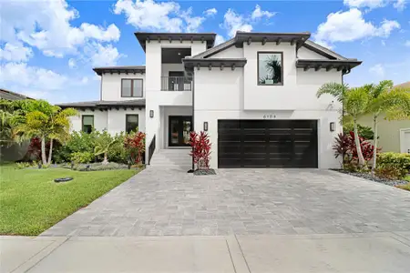 New construction Single-Family house 6104 Lagomar Ln, Apollo Beach, FL 33572 - image