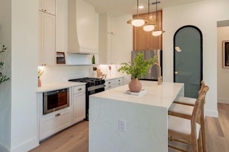 photo of similar Kitchen in a separate unit.