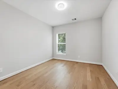New construction Single-Family house 7208 Shadyvilla Ln, Houston, TX 77055 - image 18