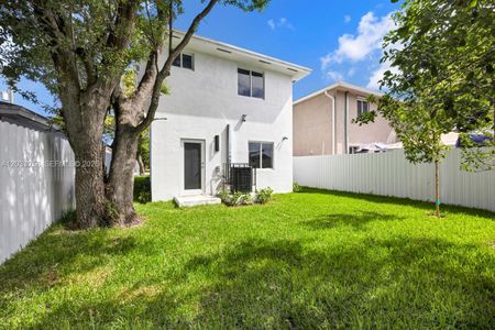 New construction Single-Family house 2780 Nw 44Th St, Miami, FL 33142 - image