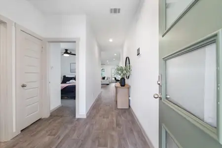 New construction Single-Family house 14906 Rain Tree Dr, Baytown, TX 77523 plan CADEN-REG EXP PLAN X35C - 35' - image