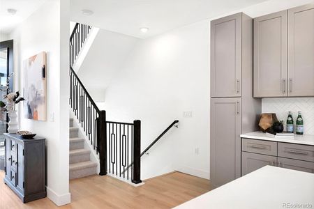New construction Townhouse house 18 Oneida Ct, Denver, CO 80230 - image 15