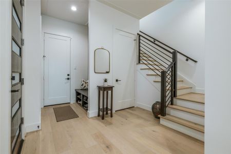 New construction Single-Family house 602 W Clay St, Houston, TX 77019 - image 5