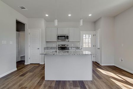 New construction Single-Family house 1649 E Terrell Ave, Fort Worth, TX 76104 - image 5