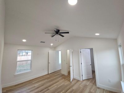 New construction Condo house 715 E Live Oak St, Lockhart, TX 78644 null- photo 5 5