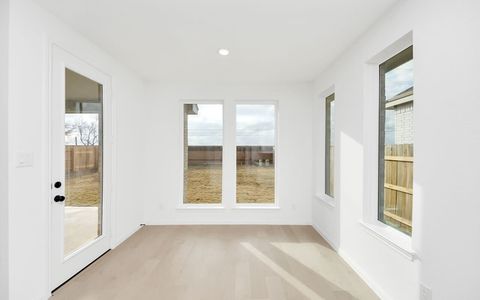 New construction Single-Family house 7314 Prairie Lakeshore Ln, Katy, TX 77493 plan Grinnell - image 12