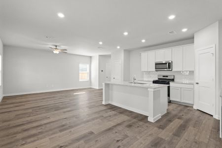 New construction Single-Family house 26119 Venus Trap Trl, Katy, TX 77493 plan Mulberry - image 13