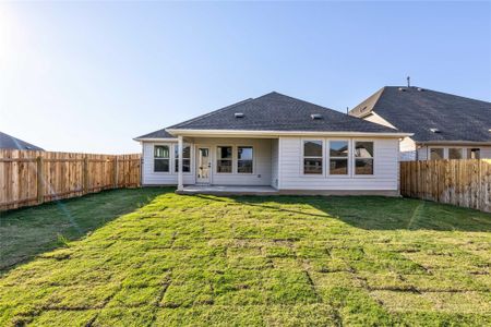 New construction Single-Family house 13717 Bothwell Pl, Manor, TX 78653 Premier Series - Palm- photo 27 27