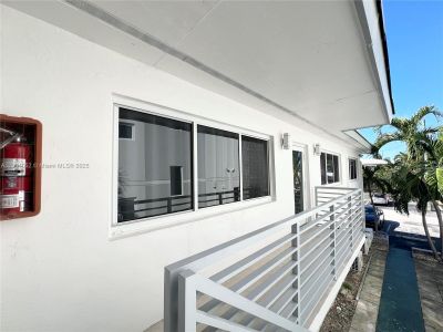 New construction Fourplex house 312 Elm St, Hollywood, FL 33019 - image