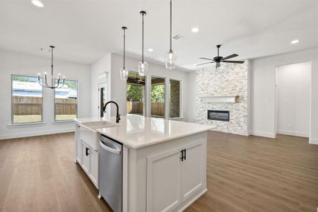 New construction Single-Family house 902 Boston Ln, River Oaks, TX 76114 - image 18