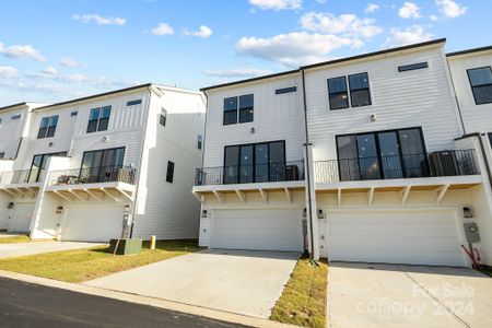 New construction Townhouse house 653 District Ct, Unit 17, Fort Mill, SC 29708 Landon- photo 31 31