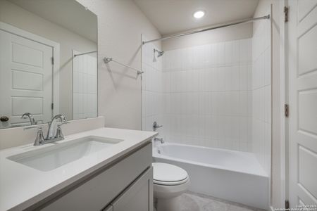 New construction Single-Family house 6006 Calgary Park, San Antonio, TX 78233 Oxford- photo 5 5