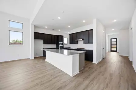 New construction Single-Family house 2806 Ametrine Dr, Rosharon, TX 77583 plan Augusta - image 9