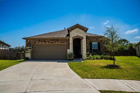 New construction Single-Family house 3111 Clydesdale Dr, Alvin, TX 77511 plan Eastgate - image
