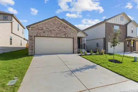 New construction Single-Family house 4299 Winston Avenue, New Braunfels, TX 78130 - photo 0